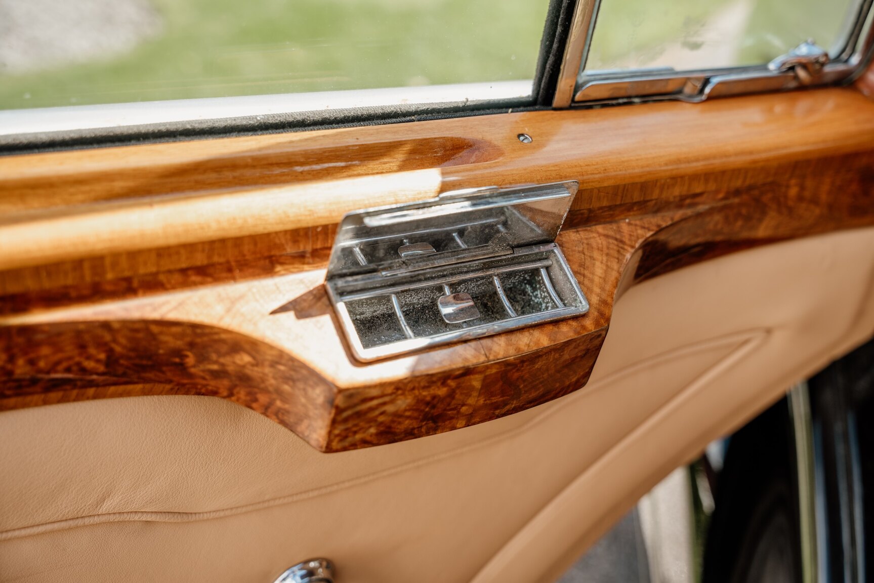 Interior image of 1949 Rolls Royce Silver Wraith