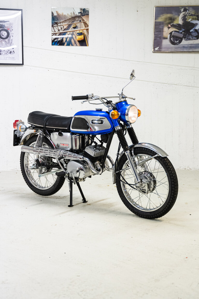 Exterior image of 1969 Yamaha AS1C