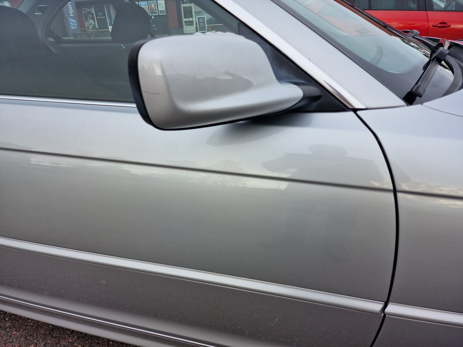Exterior image of 2002 BMW 320Ci