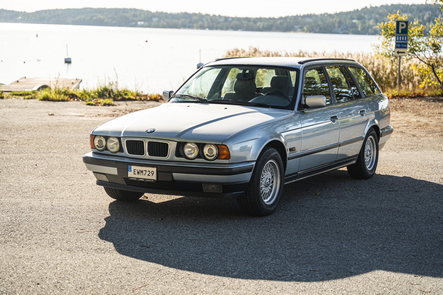Exteriörbild på 1994 BMW 520i E34