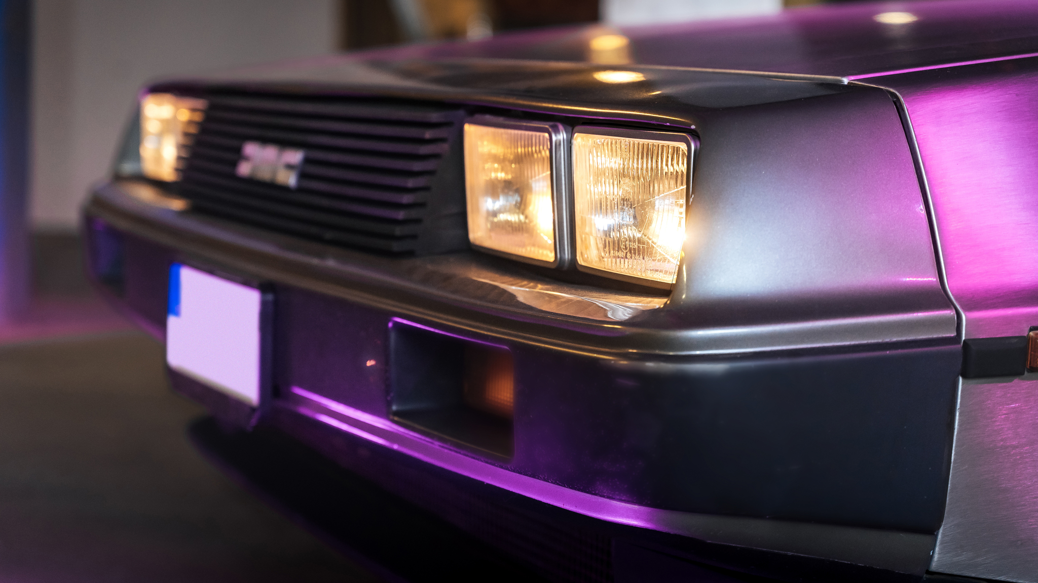 Exteriörbild på 1981 DMC DeLorean 