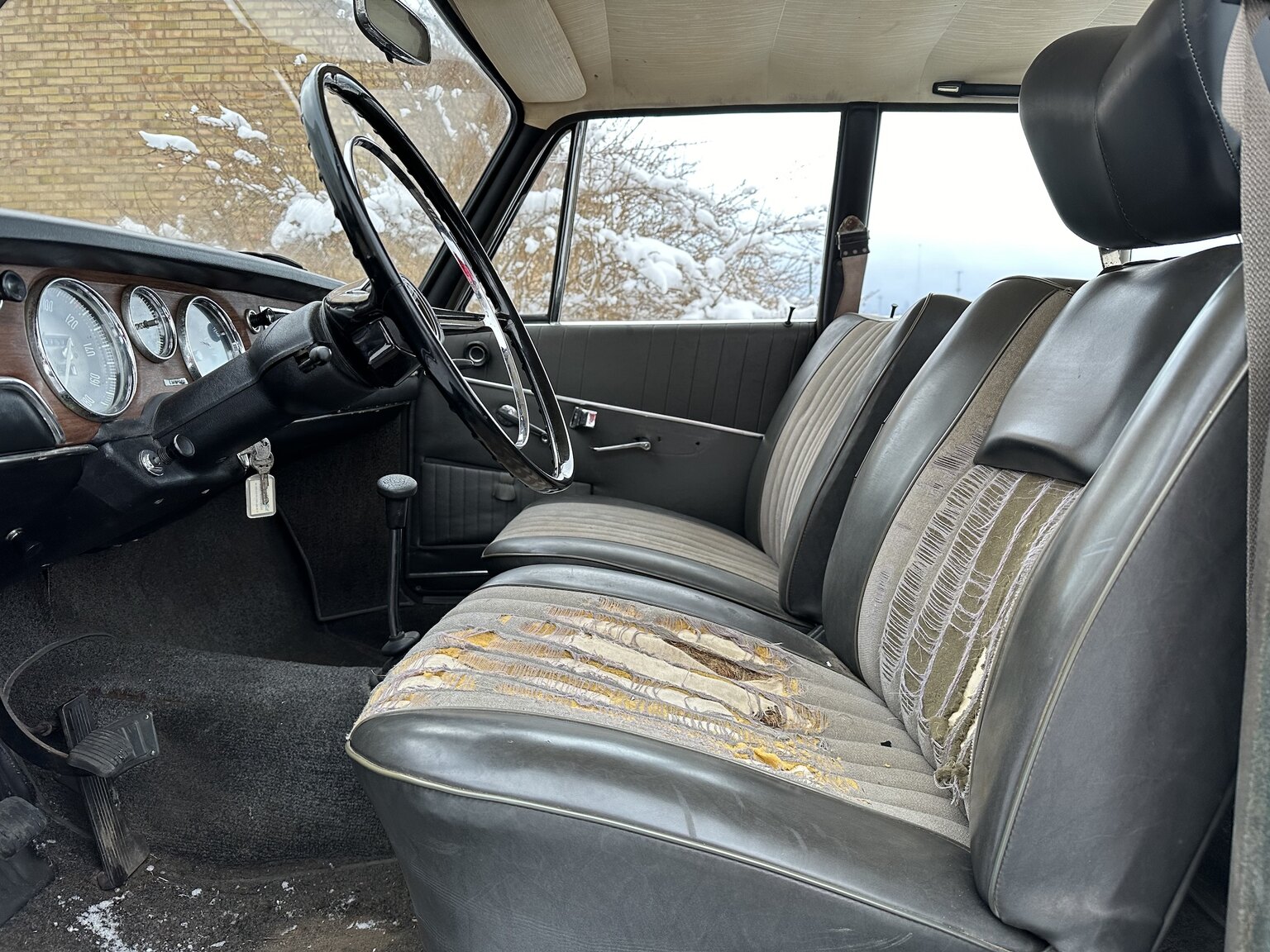 Interiörbild 1965 BMW 1600