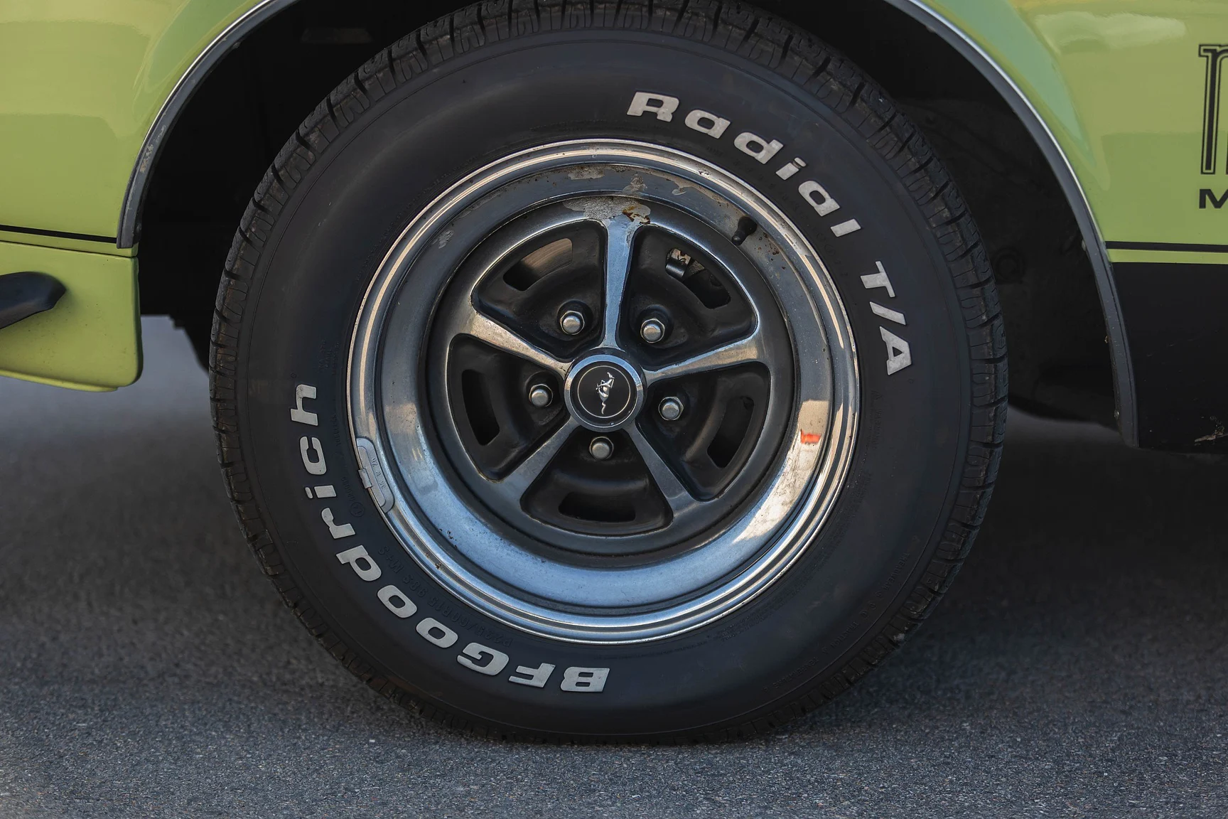 Aussenfoto 1971 Ford Mustang Mach 1 351cui (12)