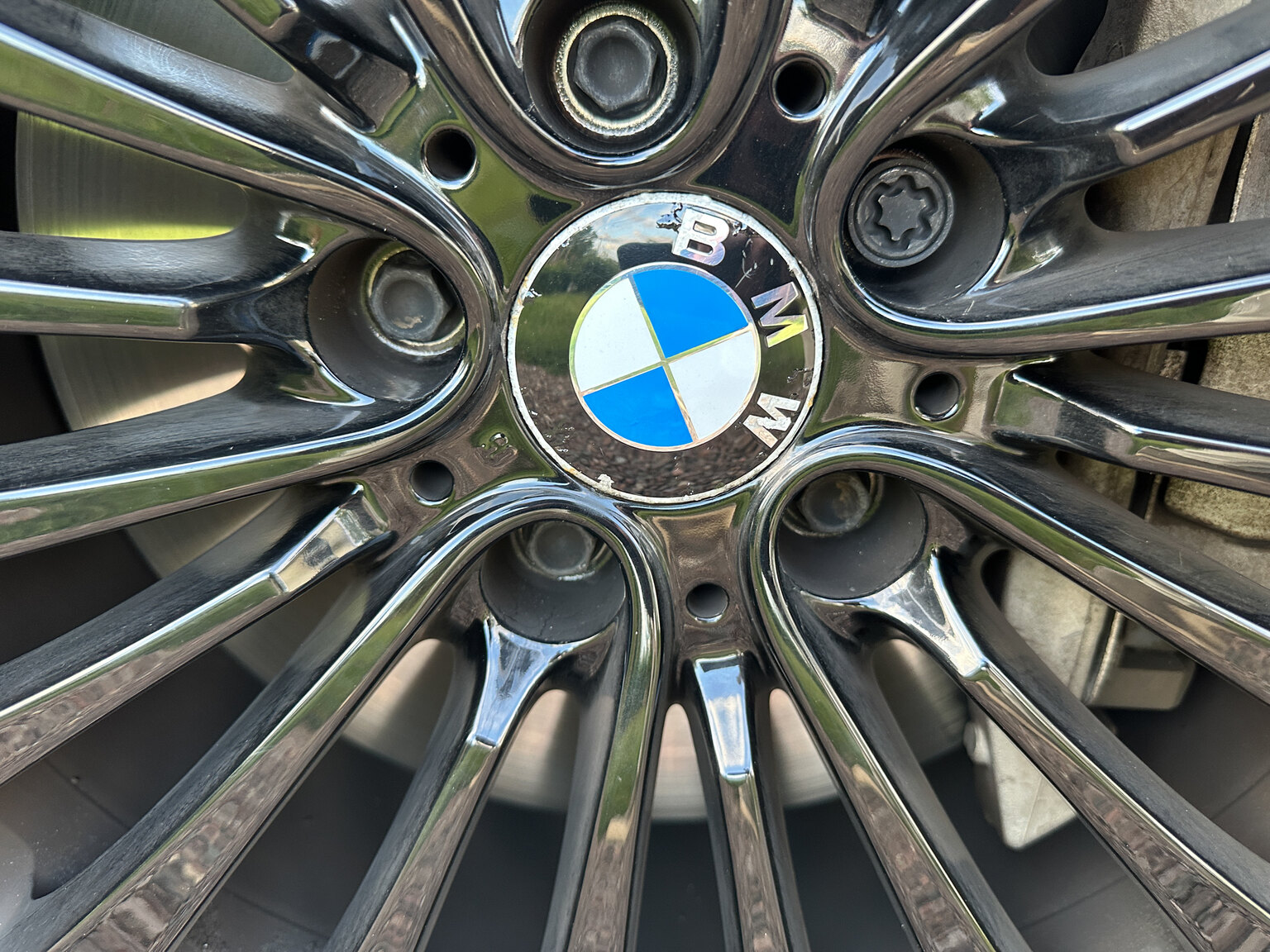 Exteriörbild på 2011 BMW 650i Cabriolet
