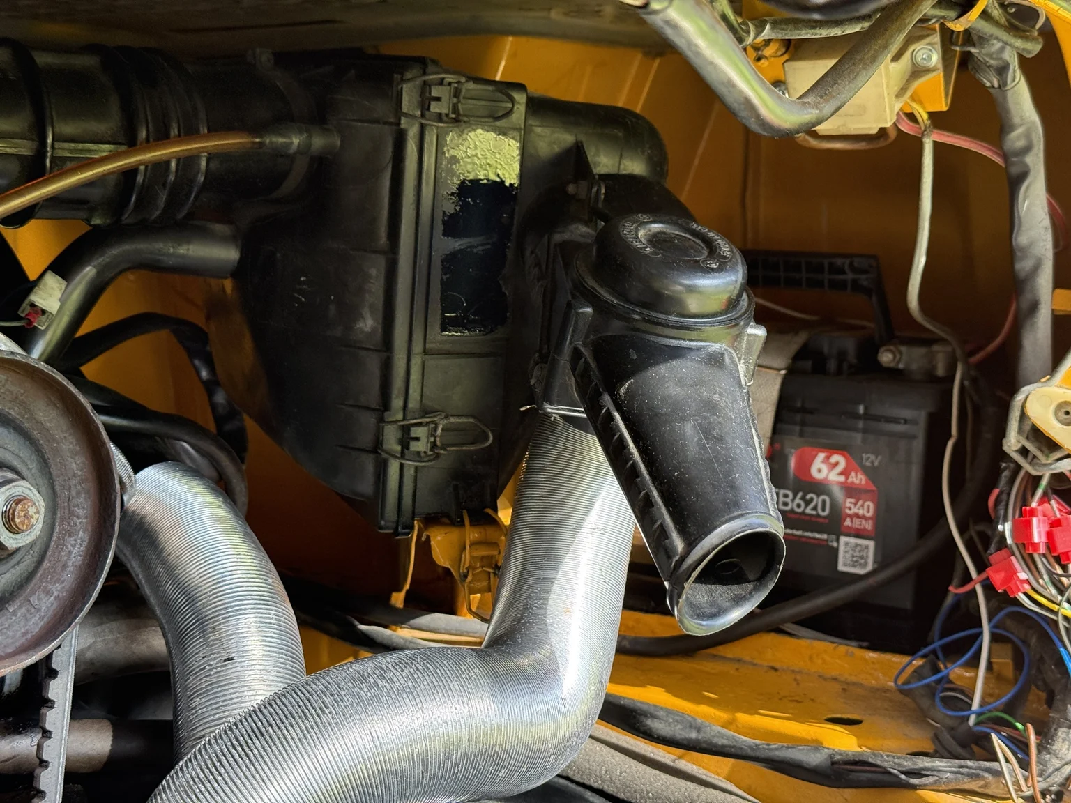 Image of 1975 Volkswagen Transporter Campervan mechanics (5)