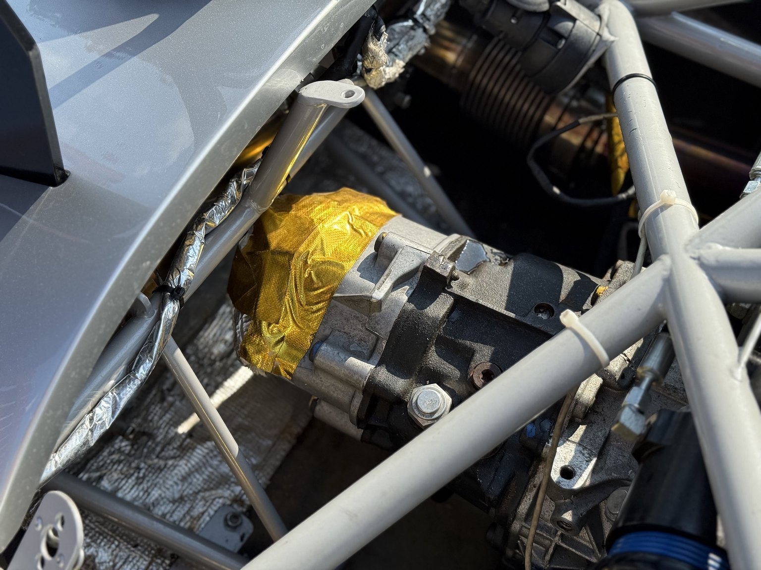 Image of 2016 Bentley EXP Speed 8 (Replica) mechanics