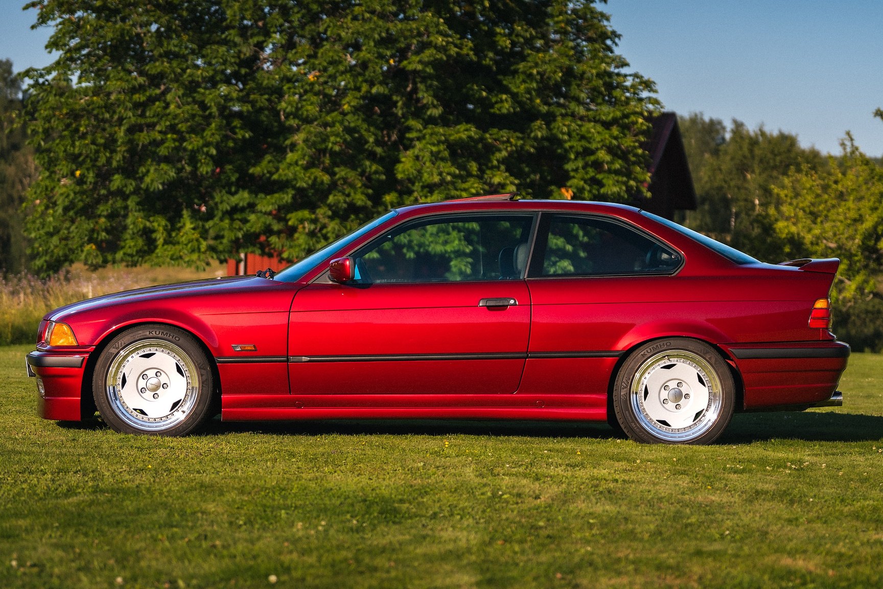 Exteriörbild på 1992 BMW 325i Coupé "No Reserve Auction"