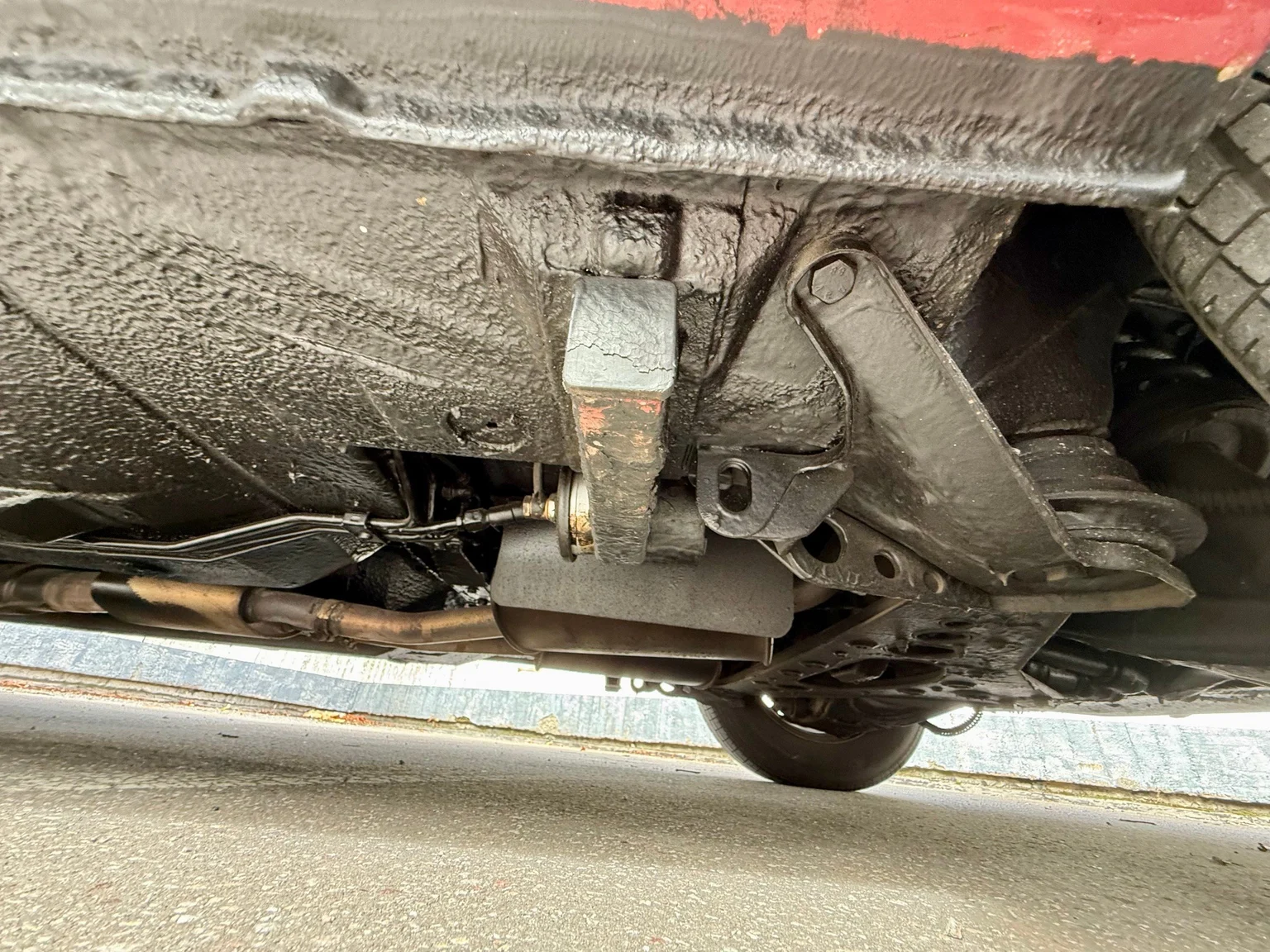 Image of 1988 Daimler Six (29) mechanics