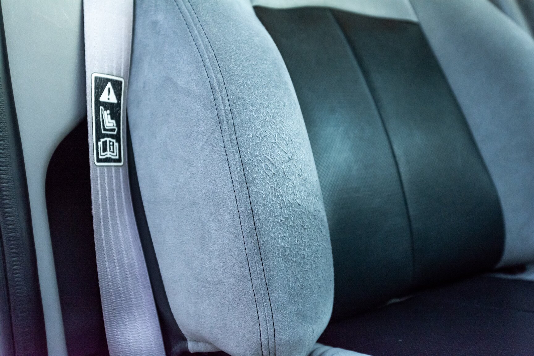 Interior image of 2000 FORD F-150 SVT Lightning