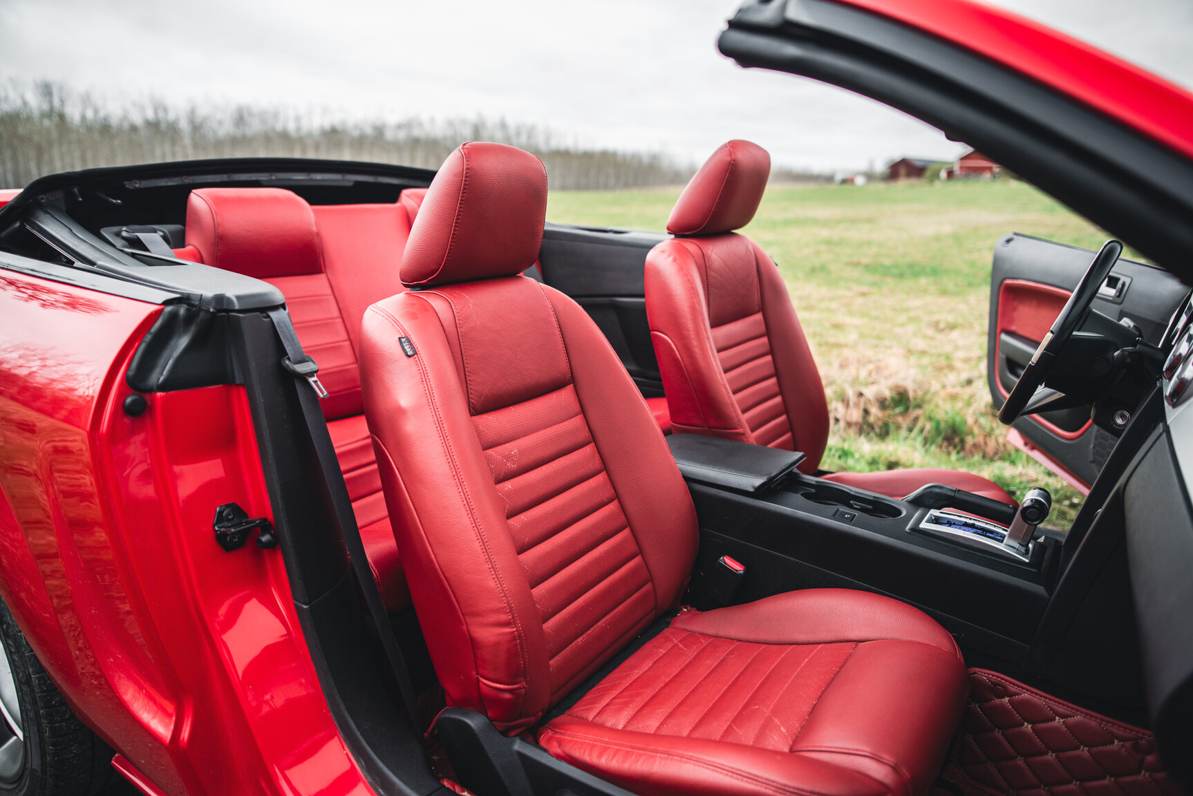 Interior image of 2009 Ford Mustang V8 GT Convertible