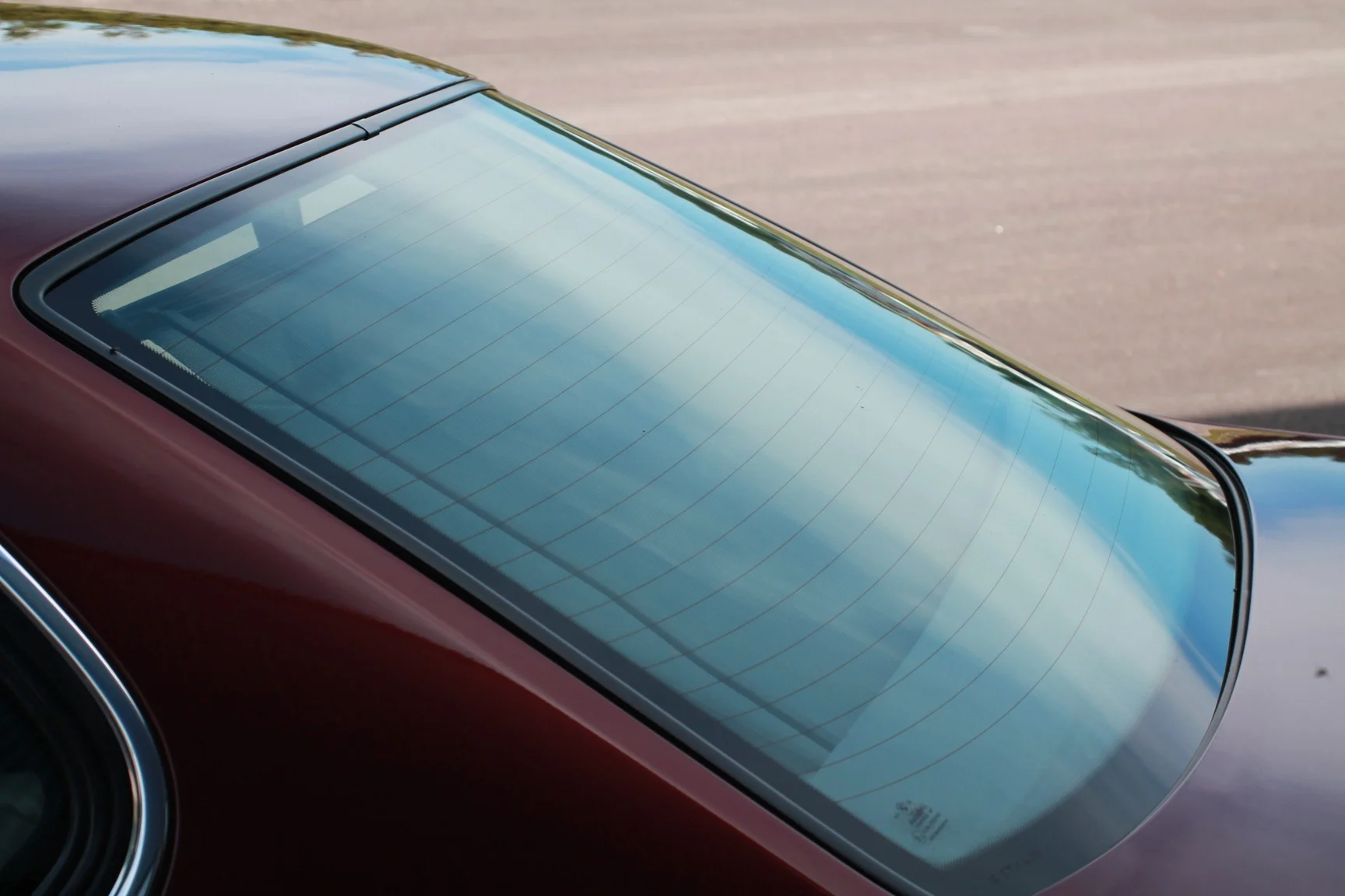 Exterior image of 1993 BMW 540i Sedan (87)
