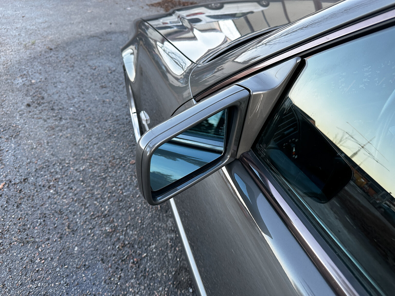 Exteriörbild på 1990 Mercedes-Benz SL500