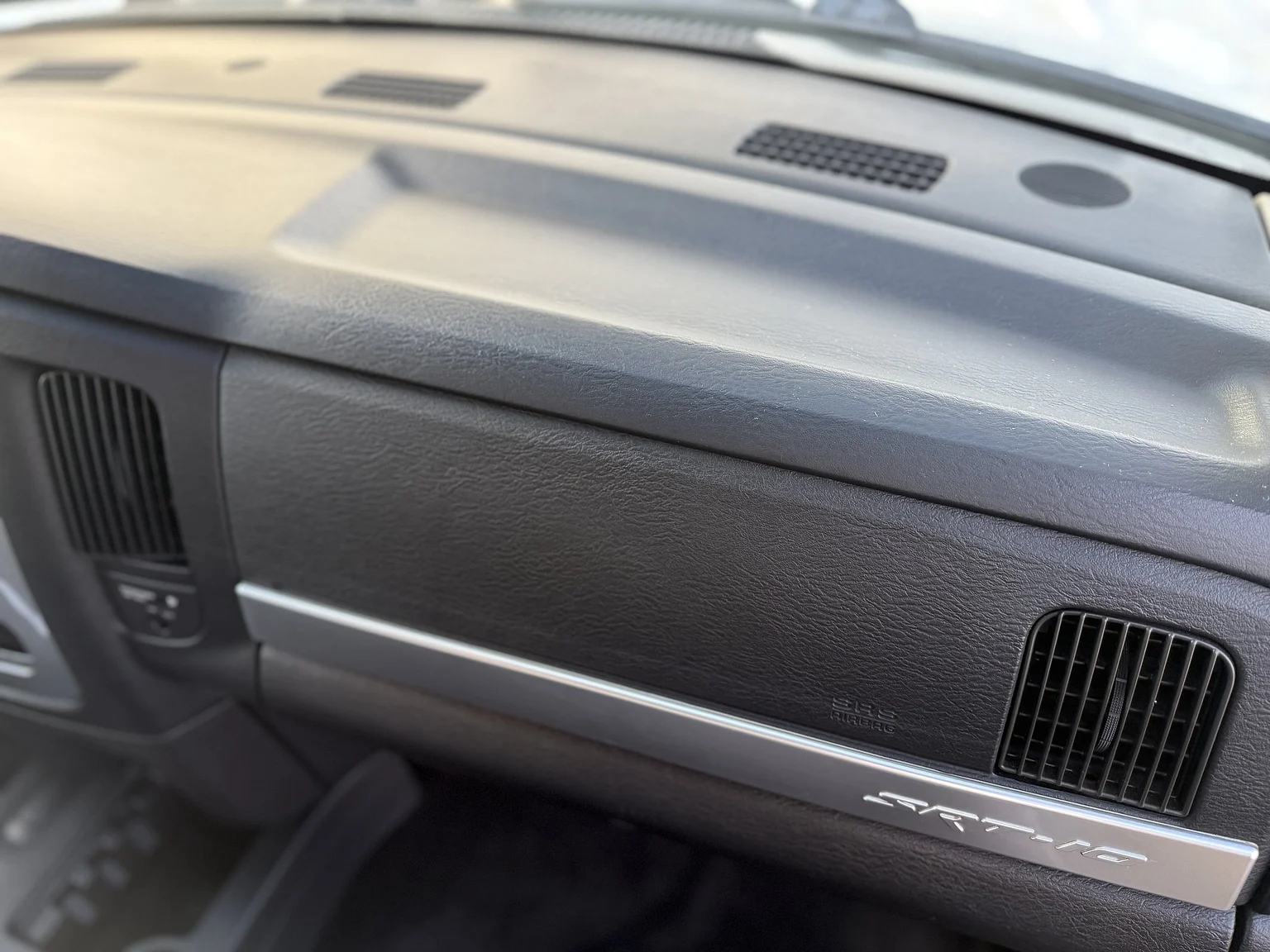 Interiörbild 2005 Dodge RAM SRT-10 Regular Cab Manual  (27)