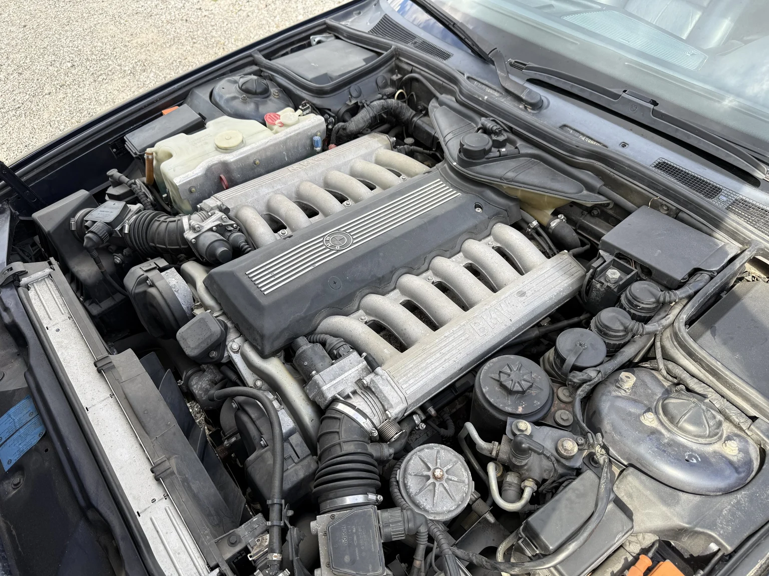 Image of 1990 BMW 750i (6) mechanics