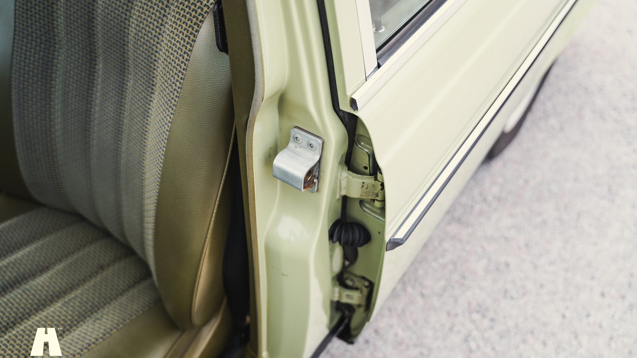 Interior image of 1979 Mercedes Benz 230