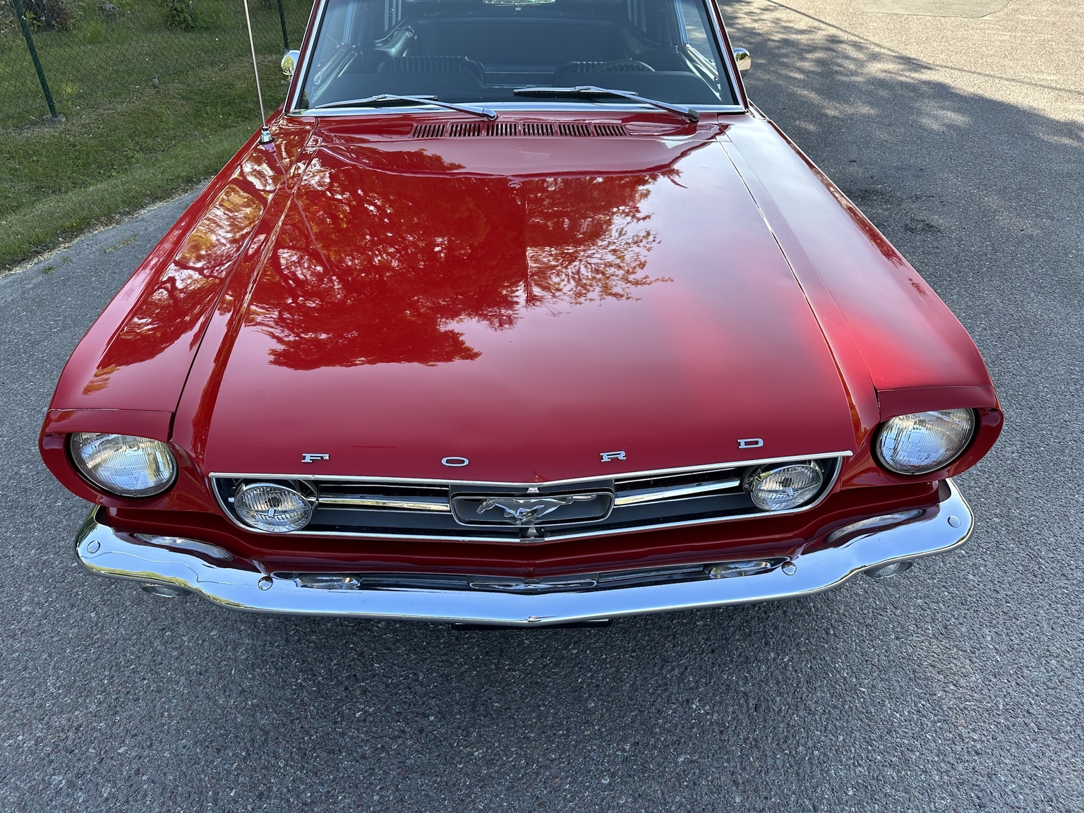 Exterior image of 1965 Ford Mustang 289 Fastback