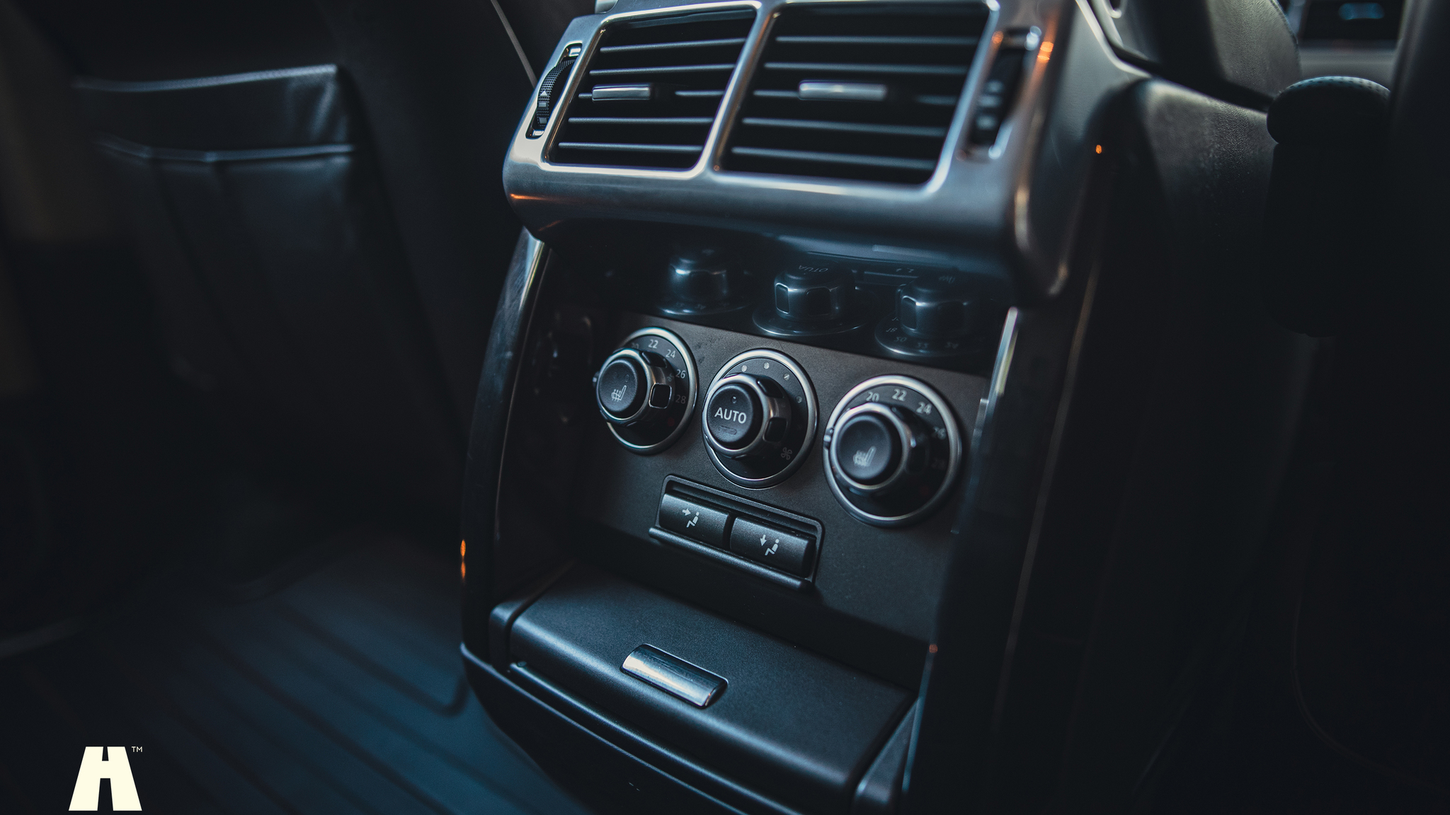 Innenraumfoto von 2011 Range Rover TDV8 Autobiography  (76)