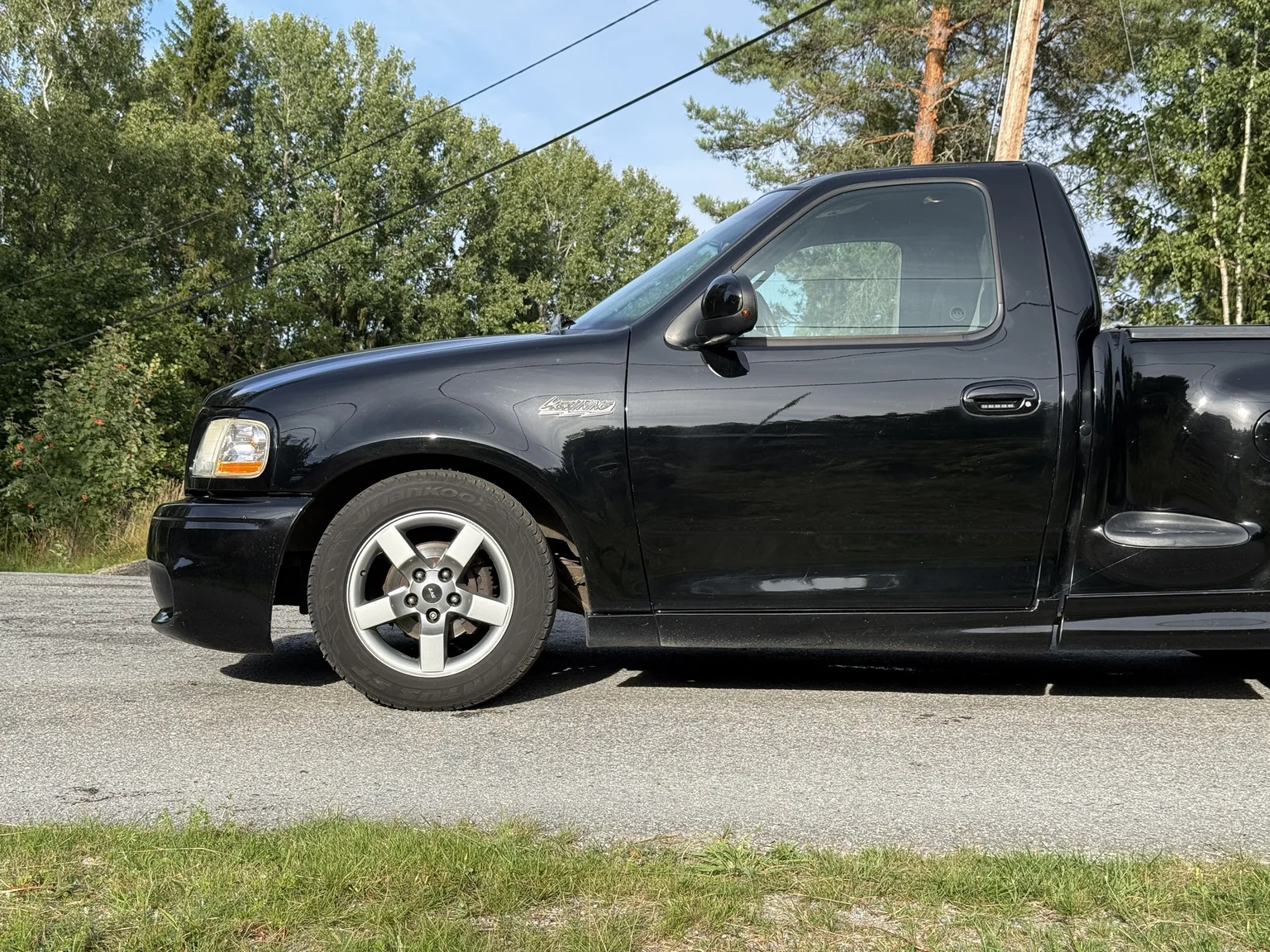 Aussenfoto 2002 Ford F-150 SVT Lightning (53)