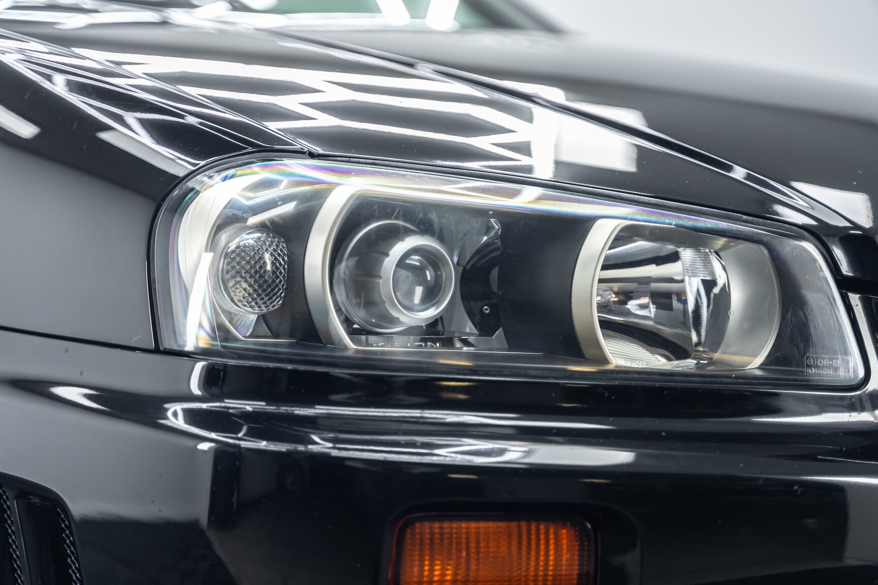 Exteriörbild på 2000 Nissan Skyline R34 GT-T Coupé