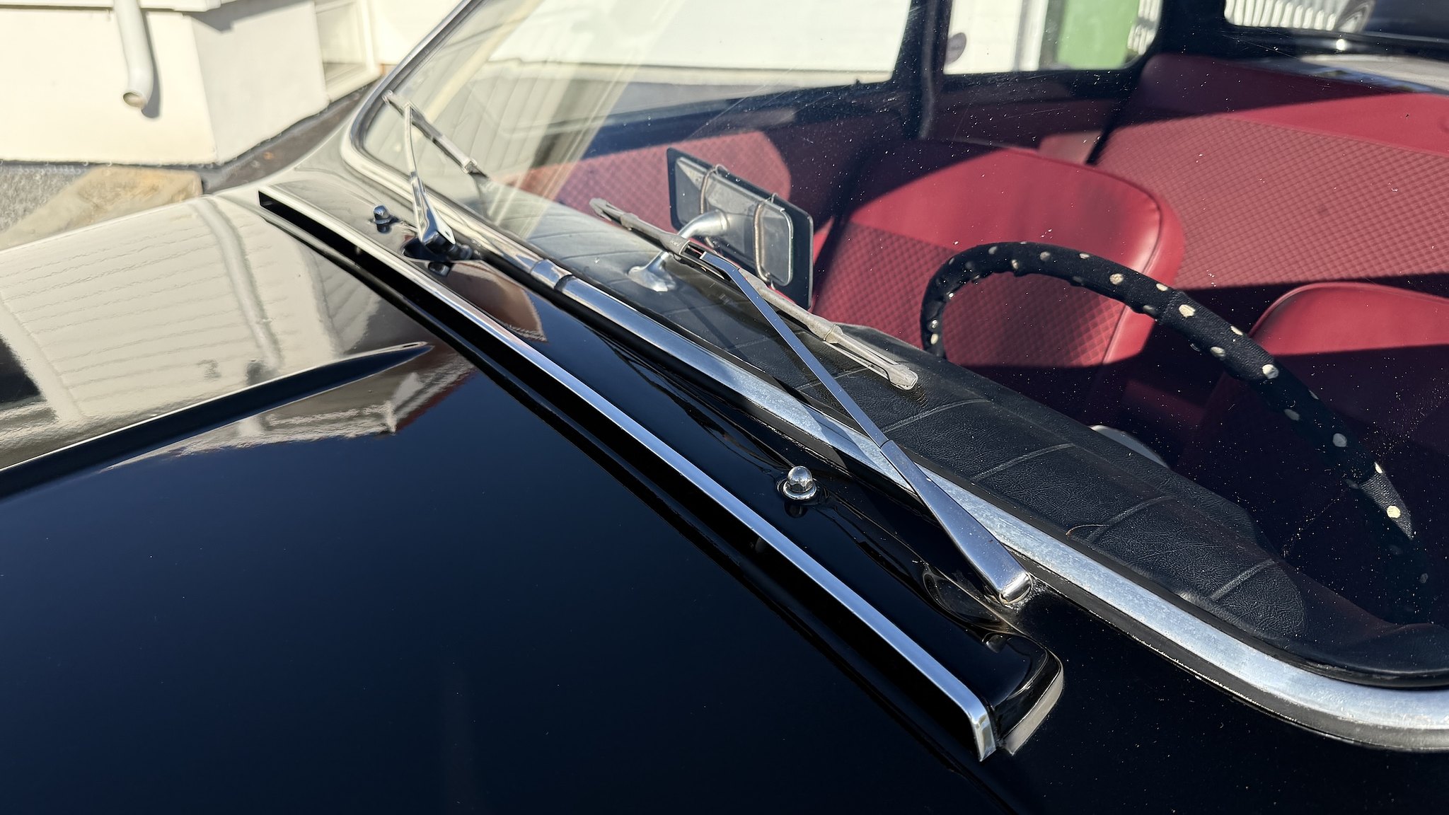 Exterior image of 1960 Saab 96 (39)