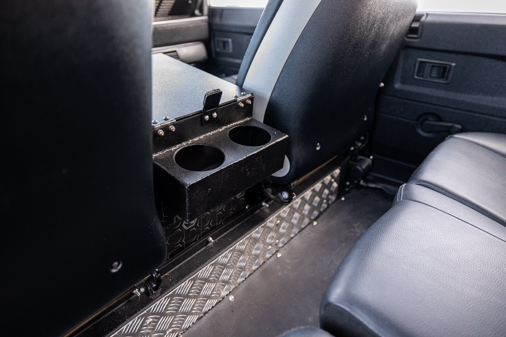 Innenraumfoto von 2000 Land Rover Defender 130