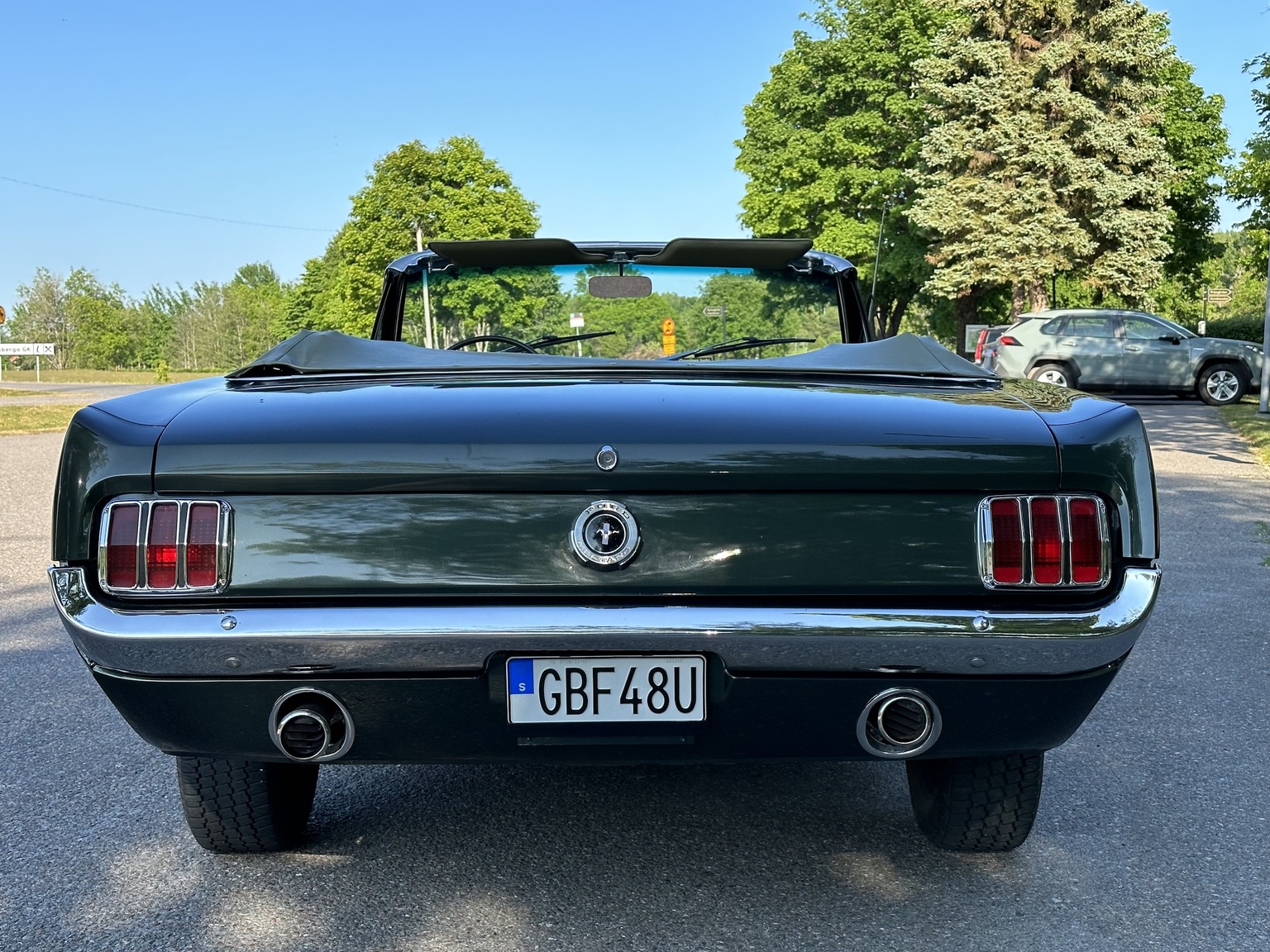 Exteriörbild på 1965 Ford Mustang 289 Cabriolet