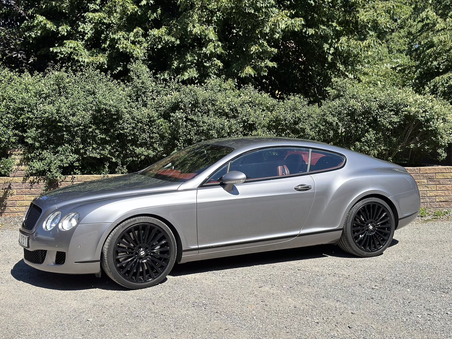 Exteriörbild på 2005 Bentley Continental GT