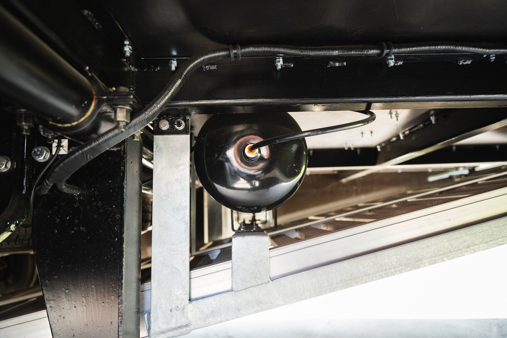 Image of 1948 Chevrolet COE Loadmaster mechanics