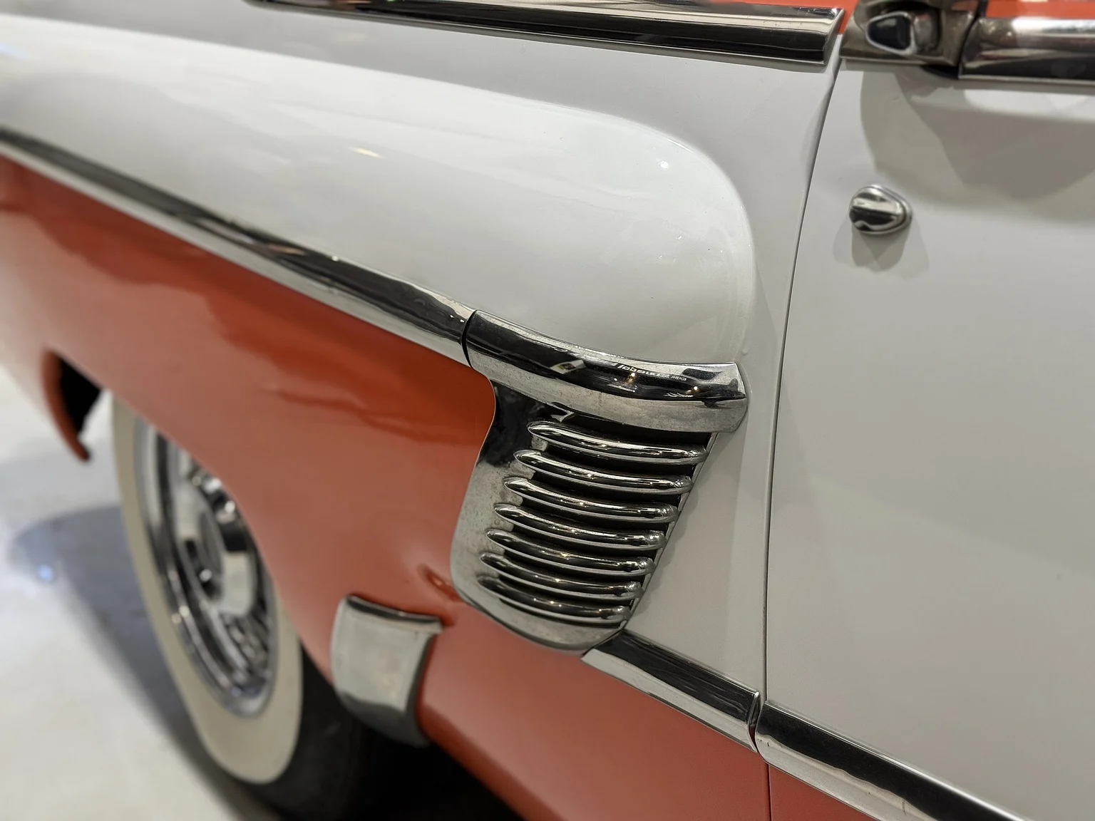 Exterior image of 1956 Mercury Montclair Sport Sedan (90)