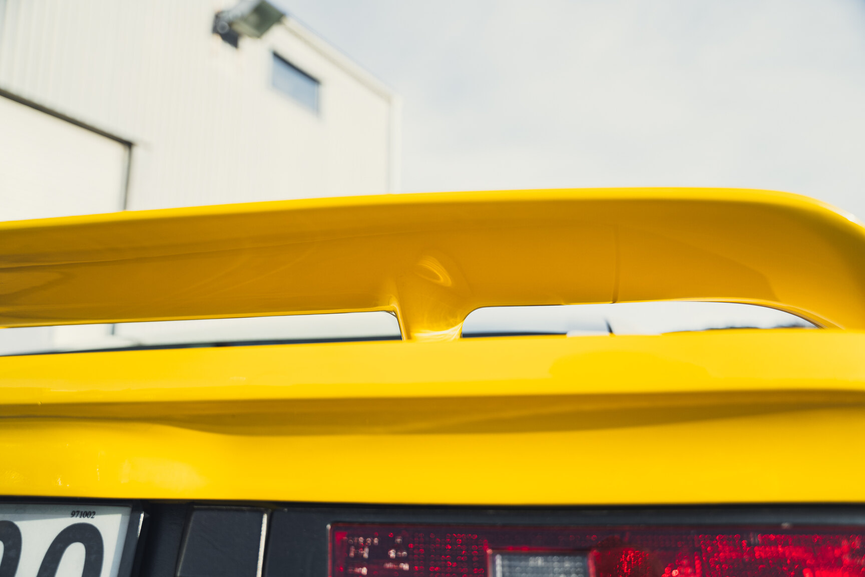 Exterior image of 1989 Lotus Esprit Turbo SE
