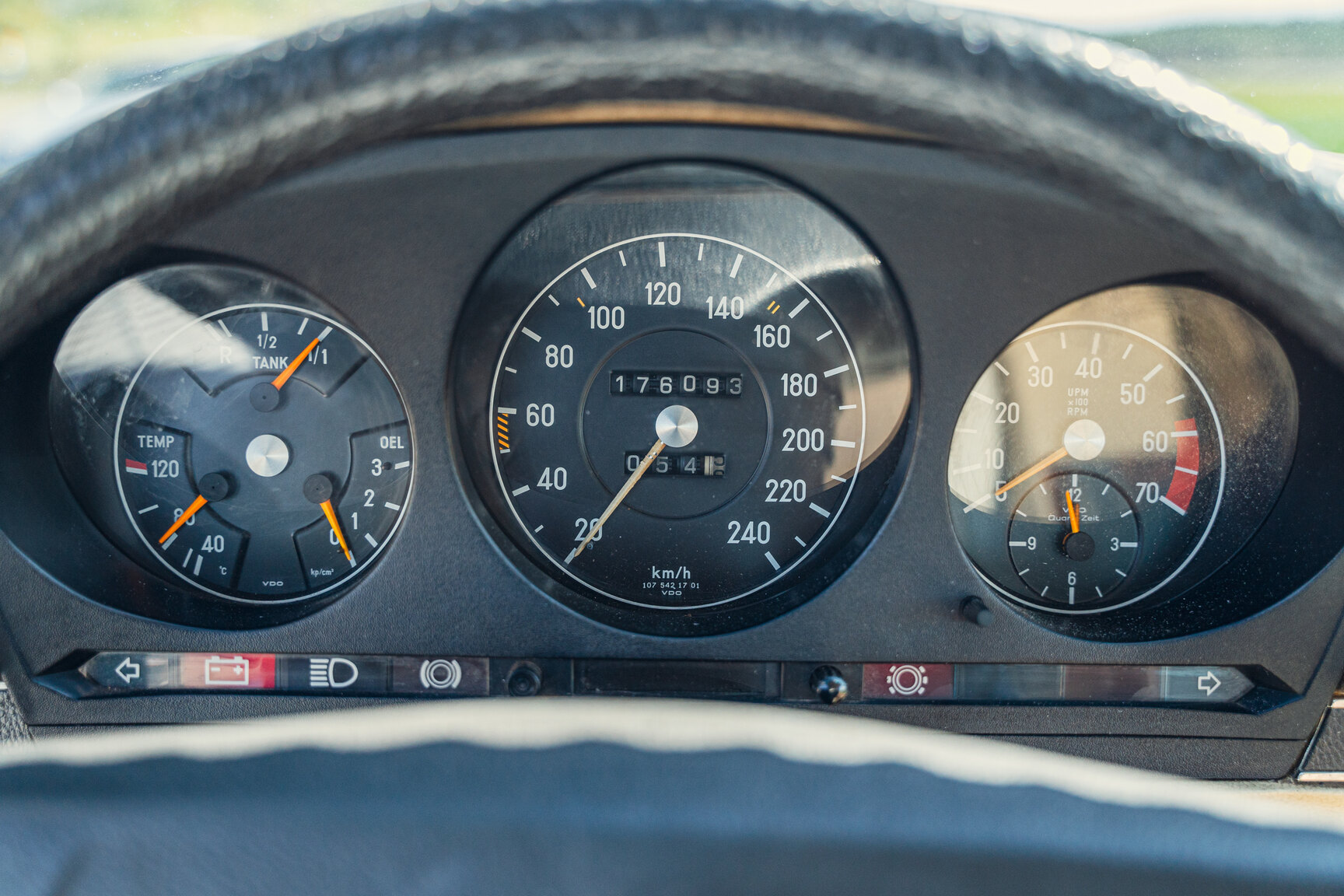 Innenraumfoto von 1976 Mercedes-Benz 450 SLC (20)