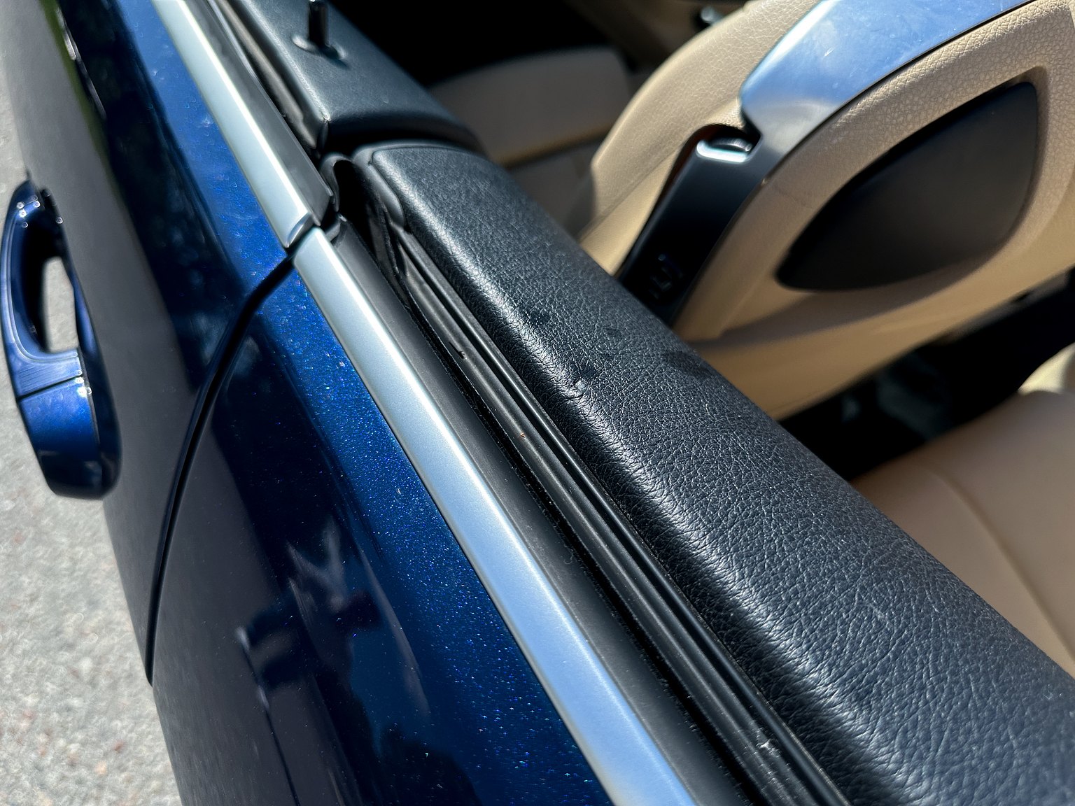 Exterior image of 2018 BMW 430i xDrive Convertible