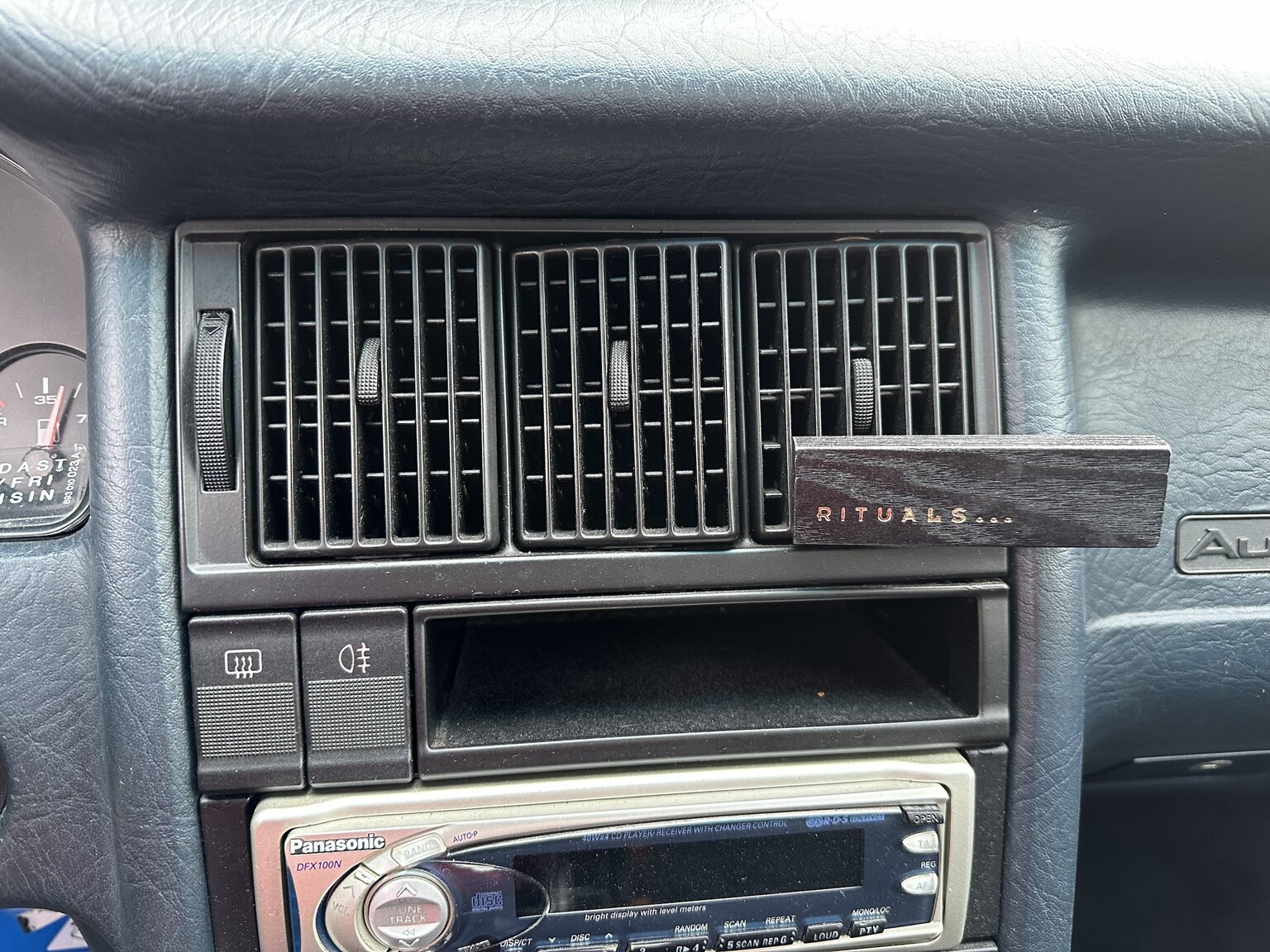 Innenraumfoto von 1988 Audi 80 (17)