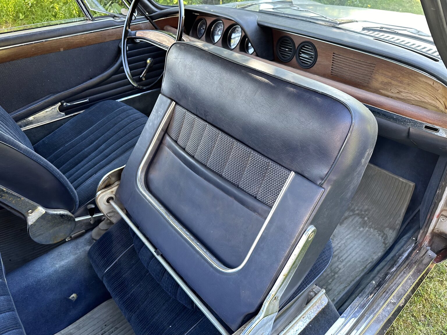 Innenraumfoto von 1968 BMW 2000 CS