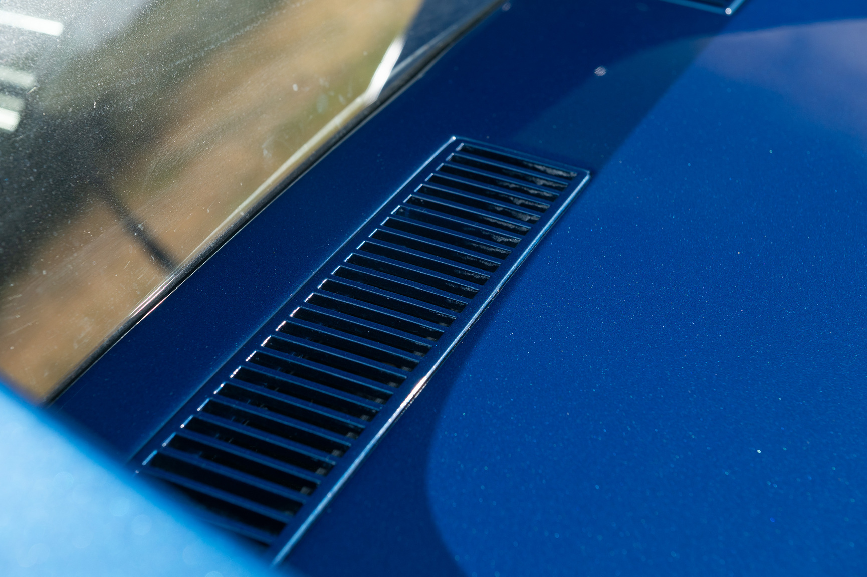 Exterior image of 1973 Corvette C3 Stingray (68)