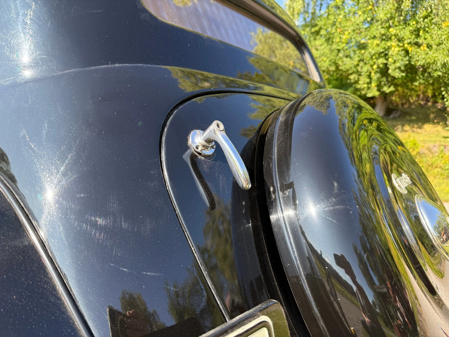 Exterior image of 1951 Citroën CV 11  Sedan  (30)