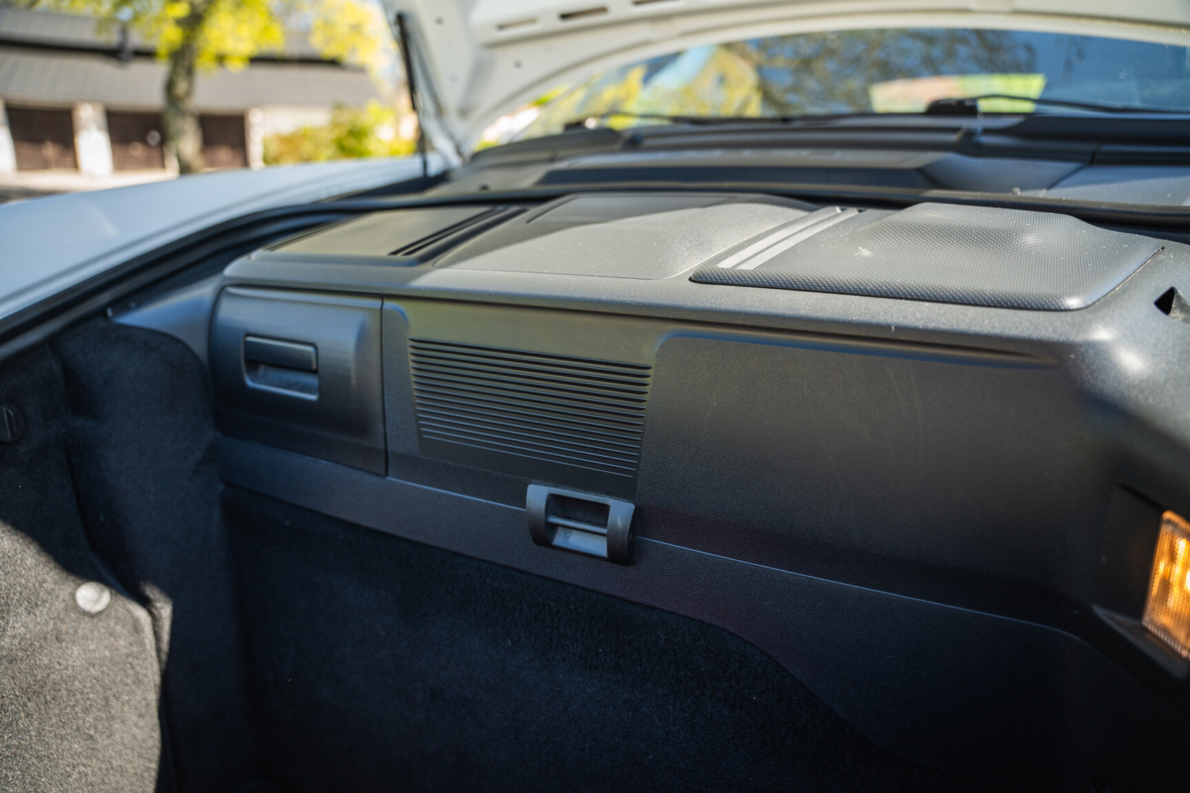 Interior image of 2008 Porsche 911 Turbo Cabriolet (83)