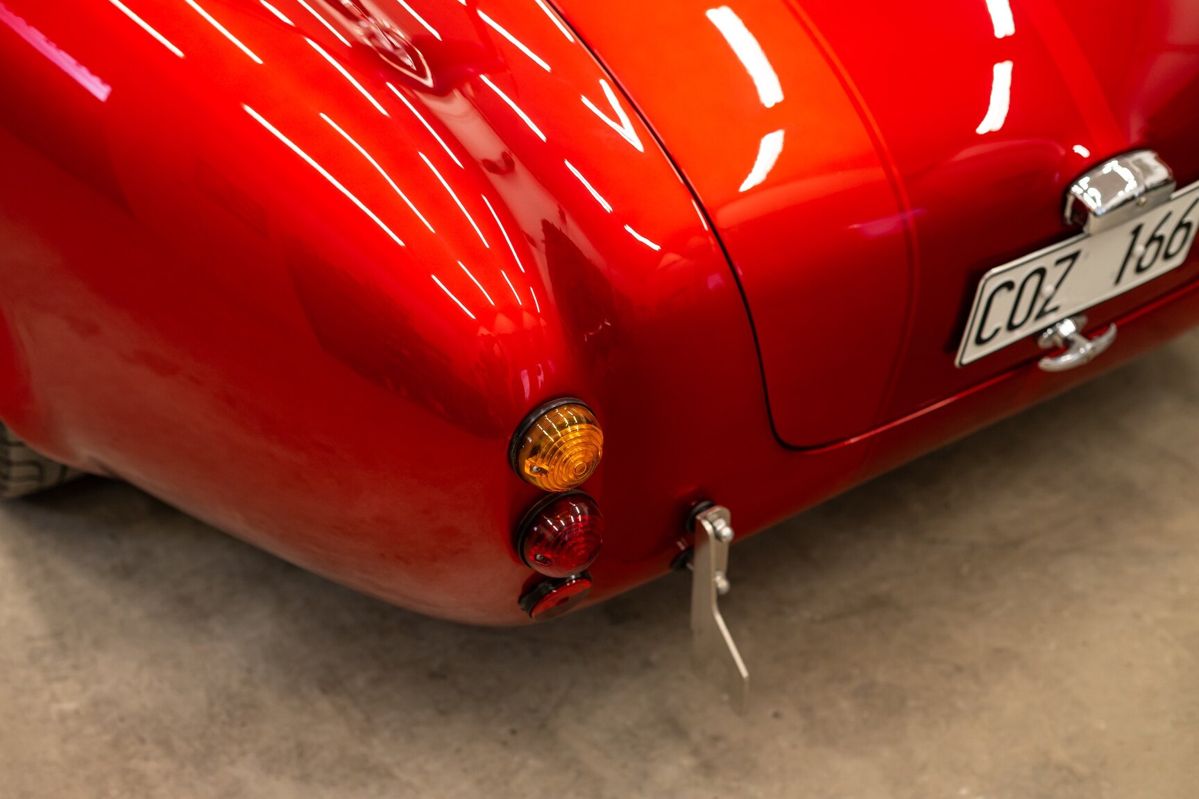 Exterior image of 2011 AC Cobra Replika