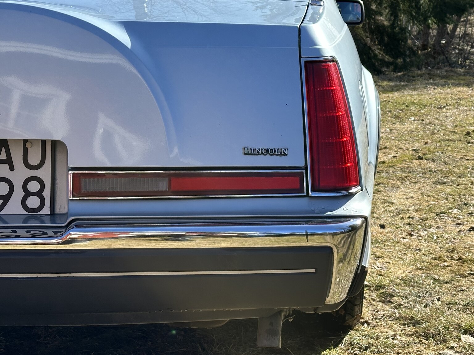 Exteriörbild på 1987 Lincoln Mark VII LSC
