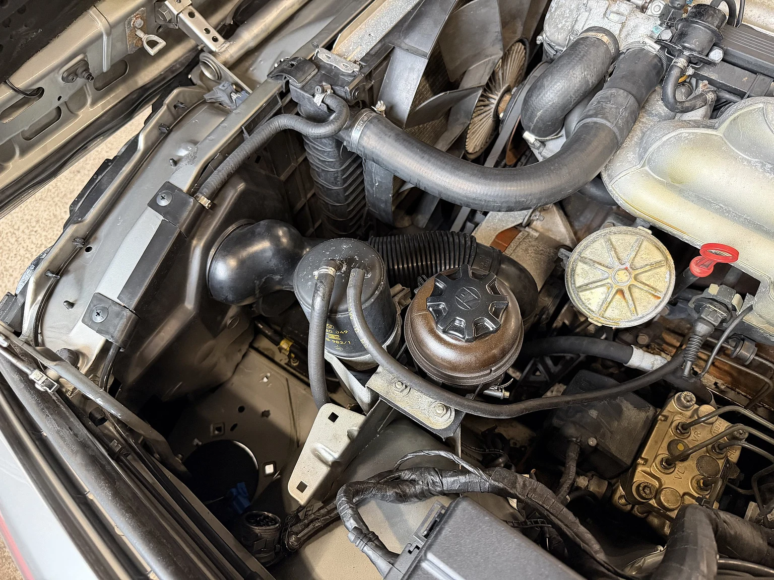 Image of 1988 BMW 535i - NO RESERVE mechanics (13)