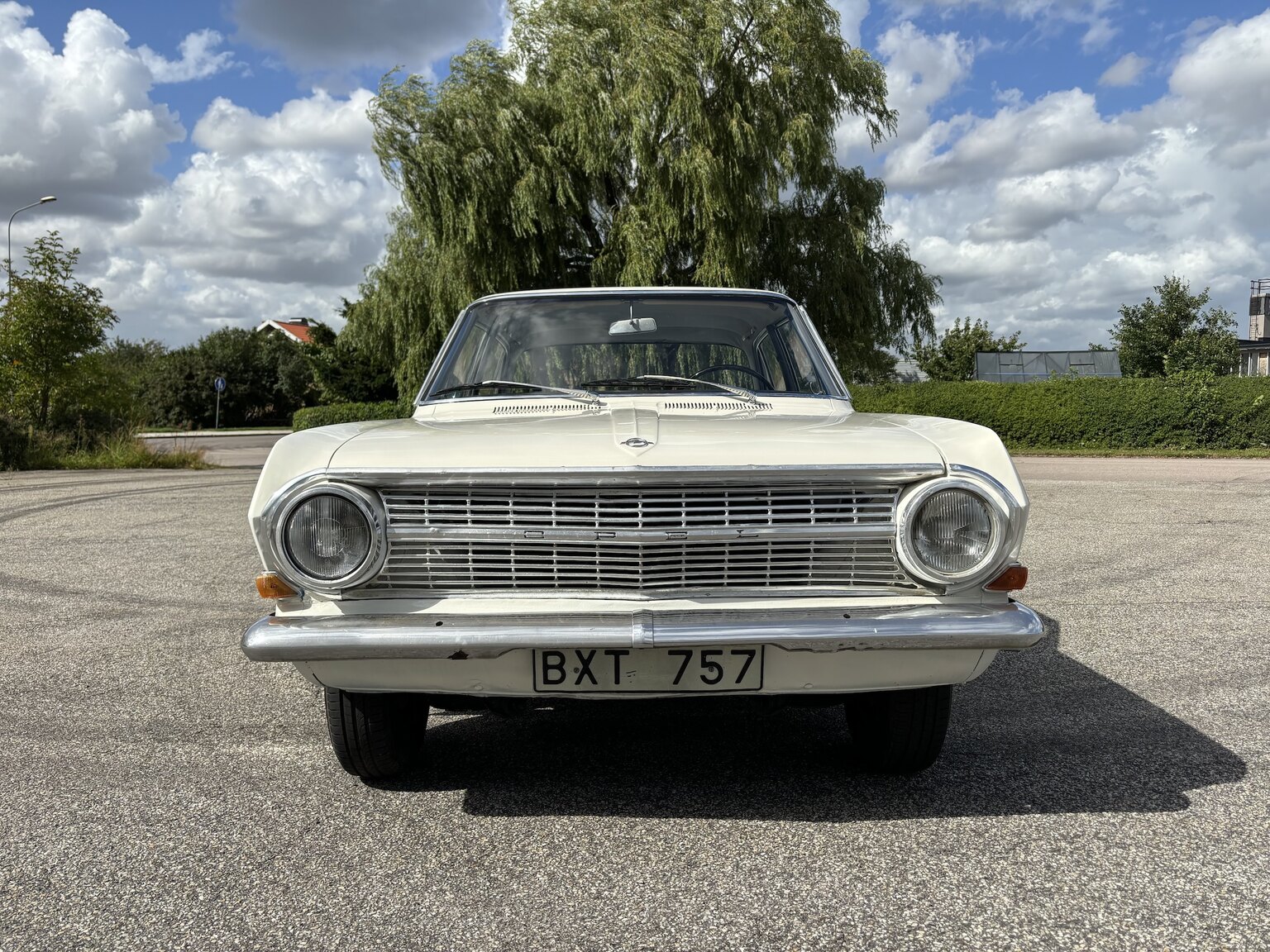 Exterior image of 1965 Opel Record Deluxe