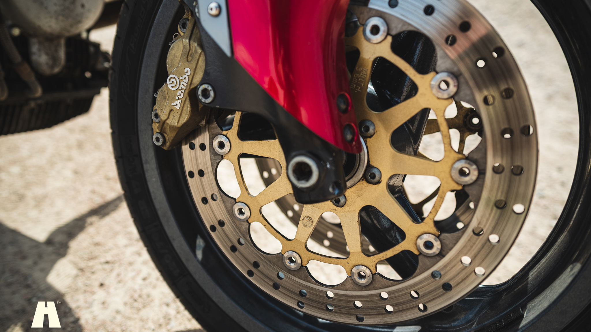 Exteriörbild på 2002 Moto Guzzi V11 Le Mans (86)