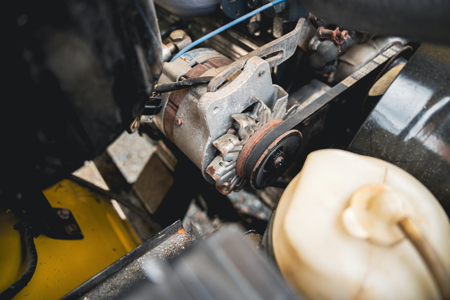 Image of 1976 Toyota Land Cruiser BJ40 mechanics
