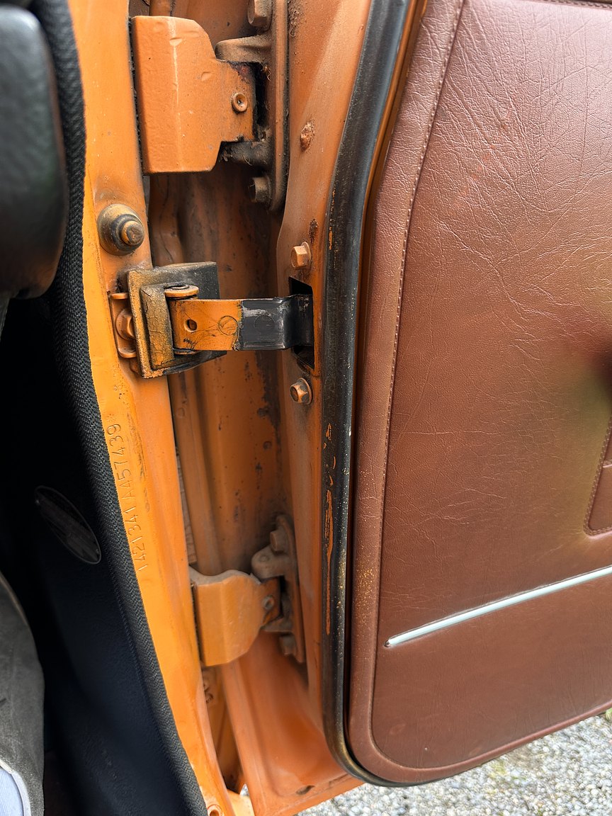 Interiörbild 1974 Volvo 142 2.0