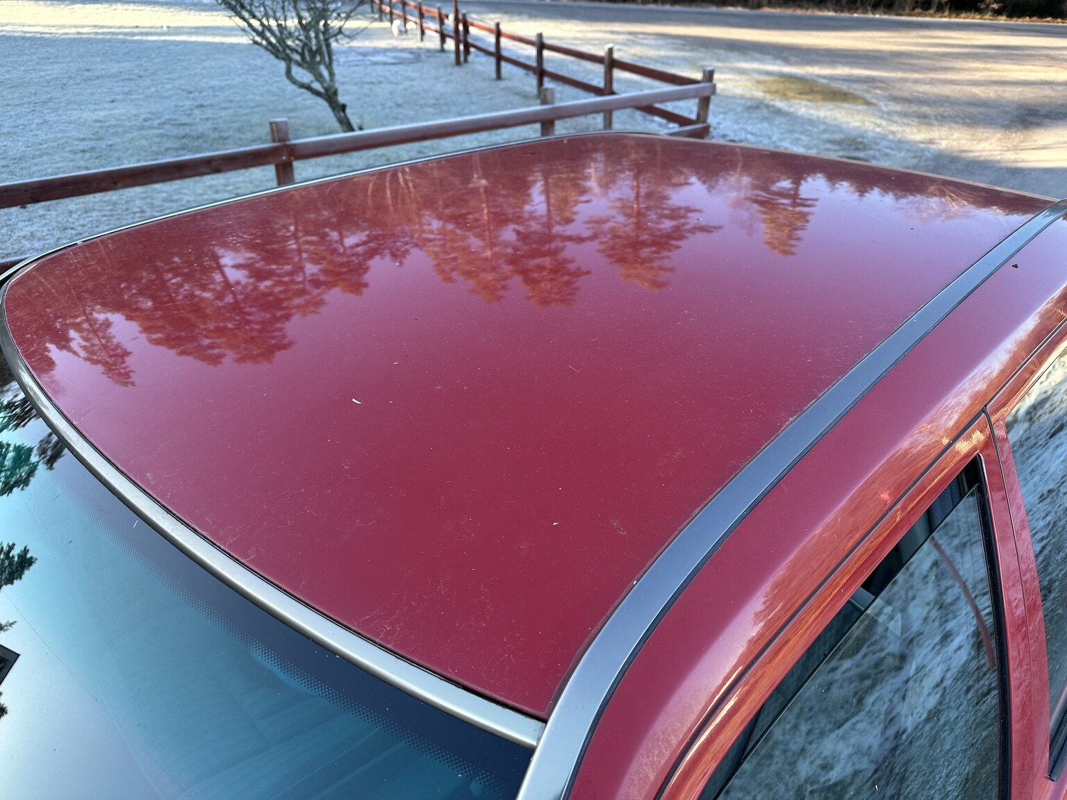 Exteriörbild på 1990 Mercedes-Benz 200 E