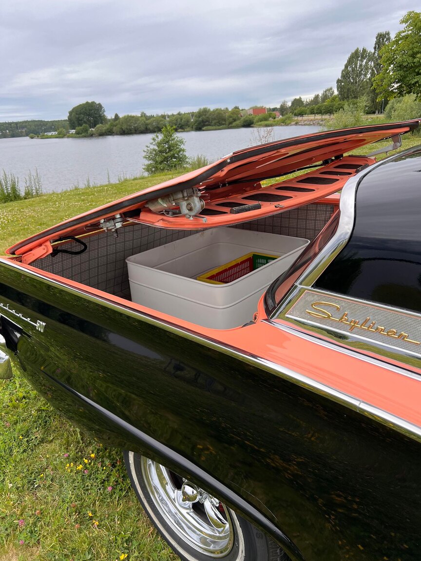 Aussenfoto 1957 Ford Fairlane 500 Skyliner Retract