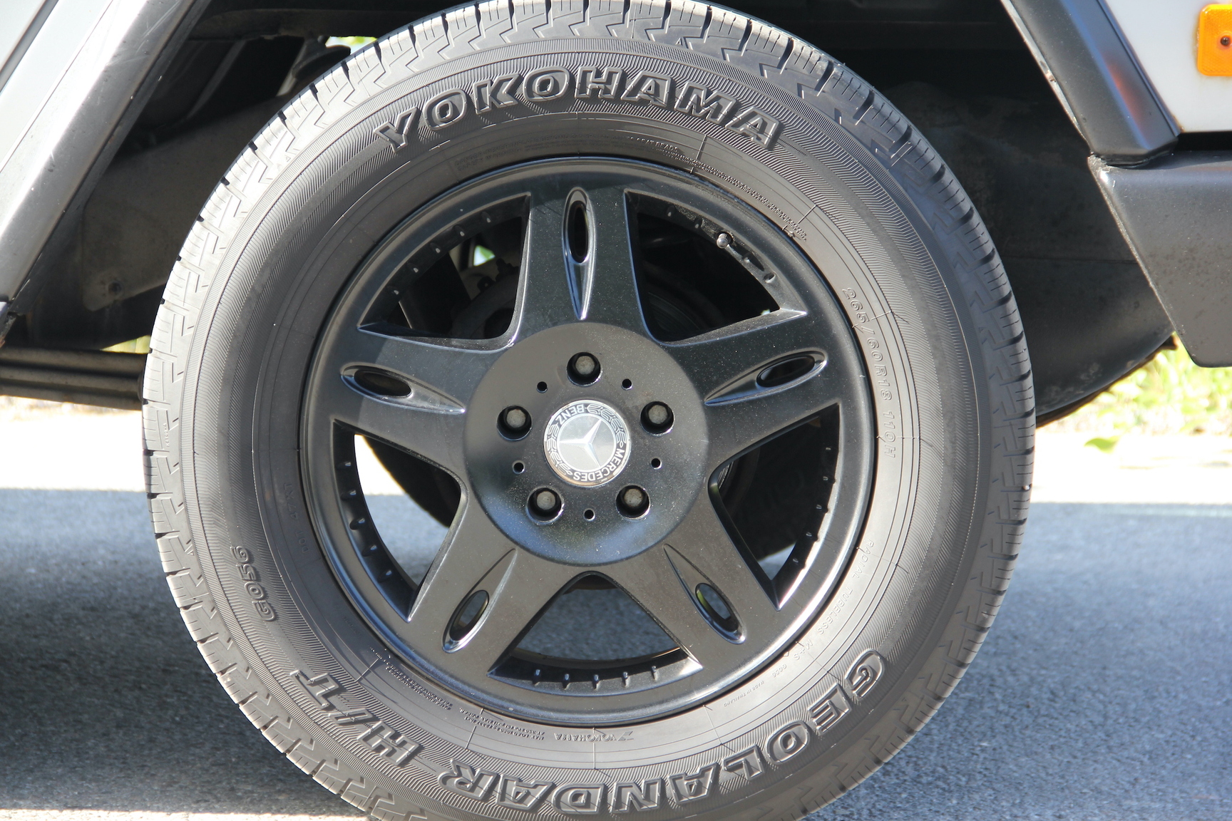 Exteriörbild på 2002 Mercedes-Benz G 500 (14)