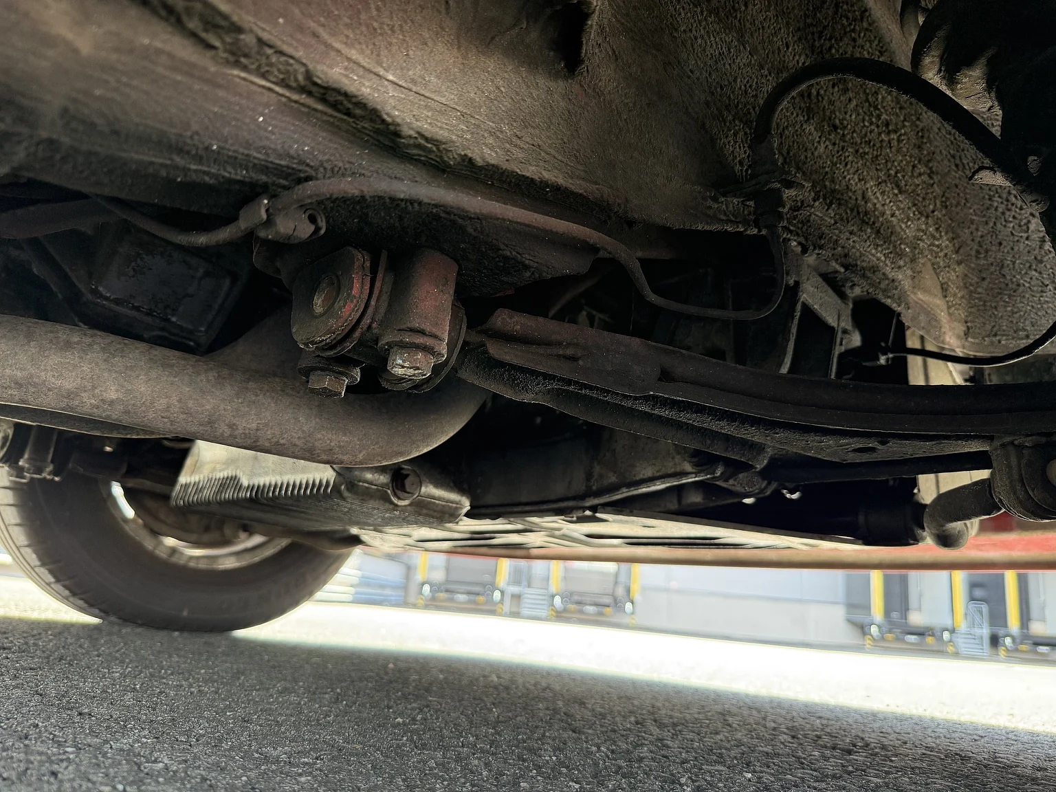 Image of 1984 Porsche 944 Targa mechanics (19)