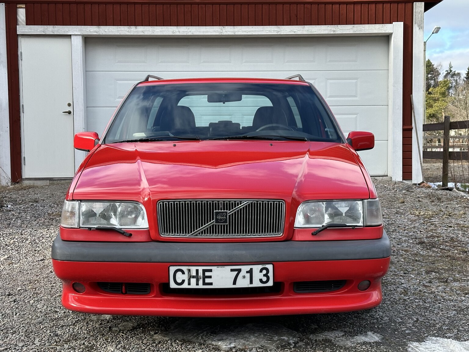 Exteriörbild på 1997 Volvo 850 R