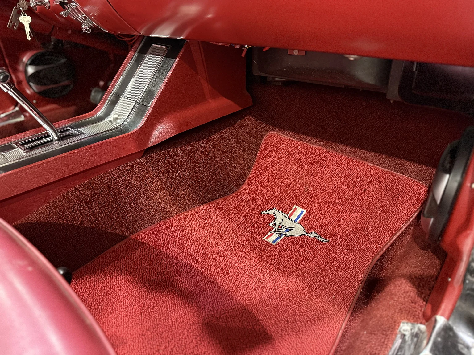 Innenraumfoto von 1966 Ford Mustang Convertible (34)